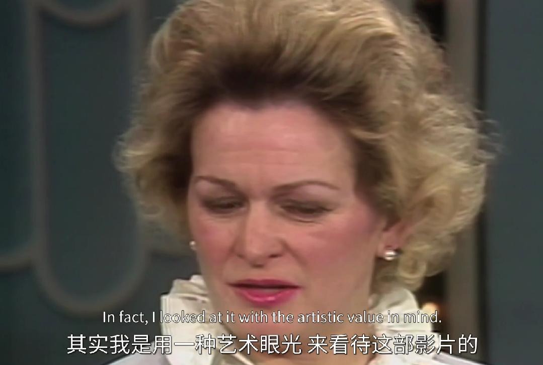 10岁全裸出镜，20岁声称自己仍是处女，“美国舒淇”的裸照风波！