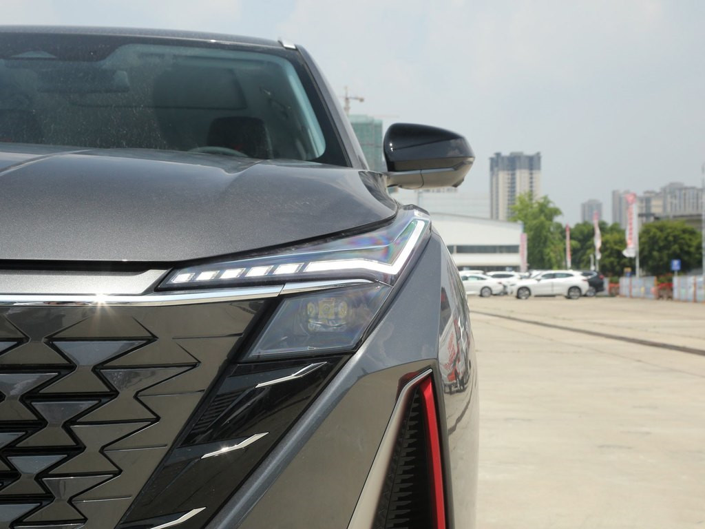 长安和大众suv哪一个好,长安cs55plus对比丰田锋兰达