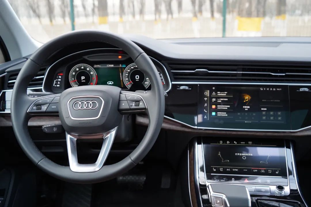 新款奥迪q7和老款比较,老款奥迪q7vs老款奥迪q5