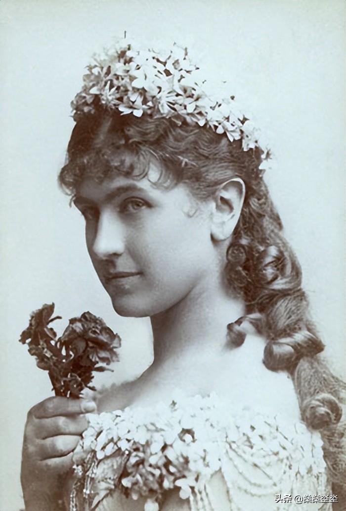 卡特琳娜·施拉特，茜茜公主的替身，弗朗茨的影子情人