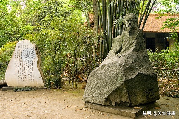 过年暴饮暴食后补救,左上腹部隐痛有暴饮暴食