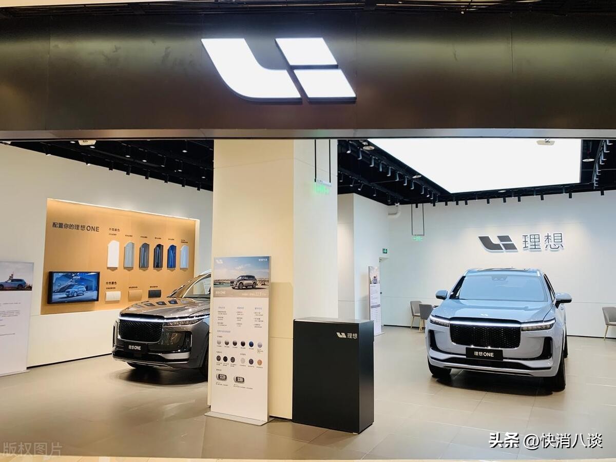 18小时连发5条微博，理想汽车CEO李想回怼“整天想着干友商”，复盘如何“用对手的方式干掉对手”走出低谷期