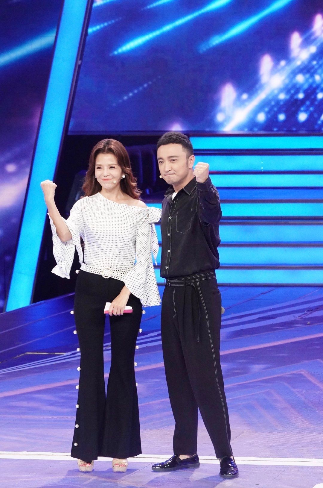 央视主持朱迅：17岁患癌，34岁患重疾，不惧谣言自称要活到90岁