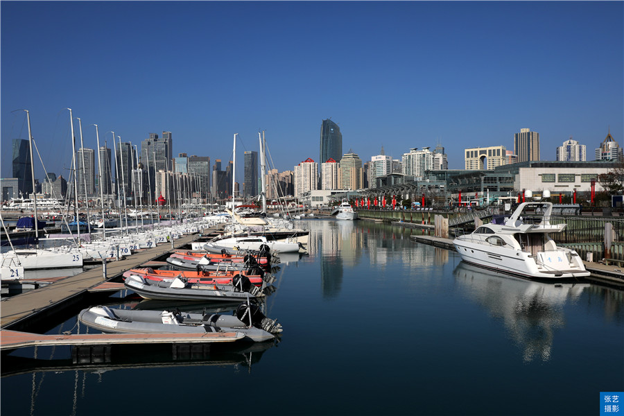 青岛作为中国宜居的旅游城市,青岛黄岛区维多利亚湾的周边环境