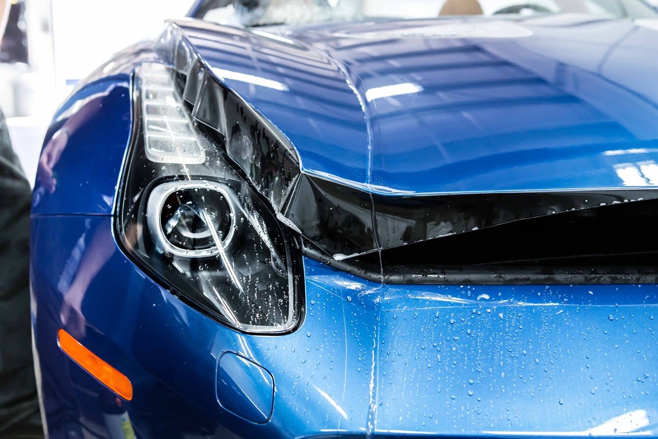 隐形车衣下雨发蓝是咋回事,隐形车衣下雨后有痕迹