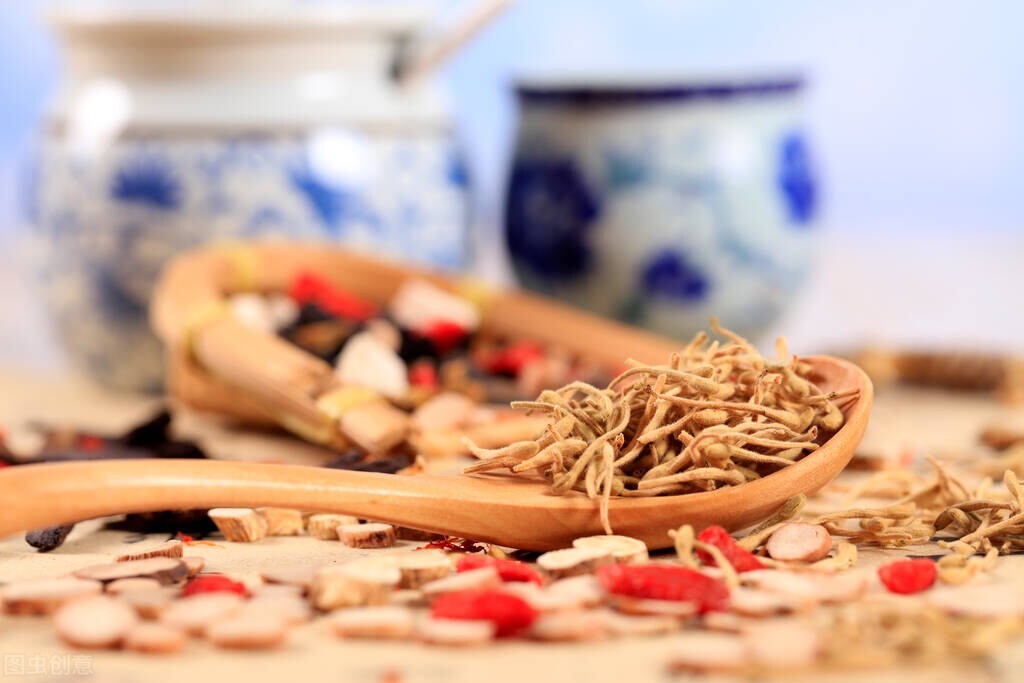 中医说的阴虚火旺是什么症状,中医说阴虚火旺是怎么回事