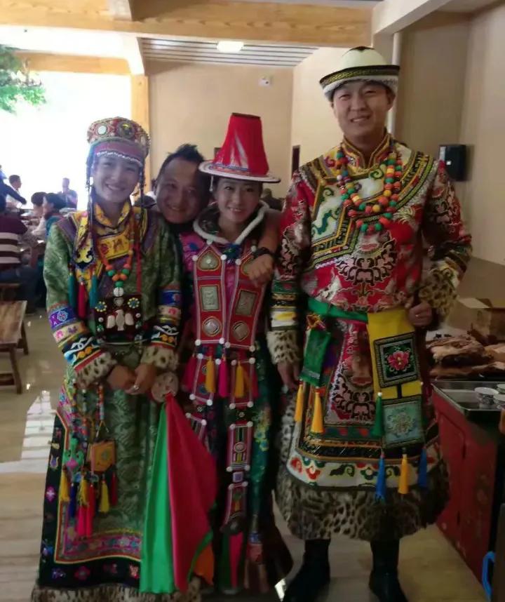 五十六个民族中最好看的民族服饰,中华五十六个民族服饰合集