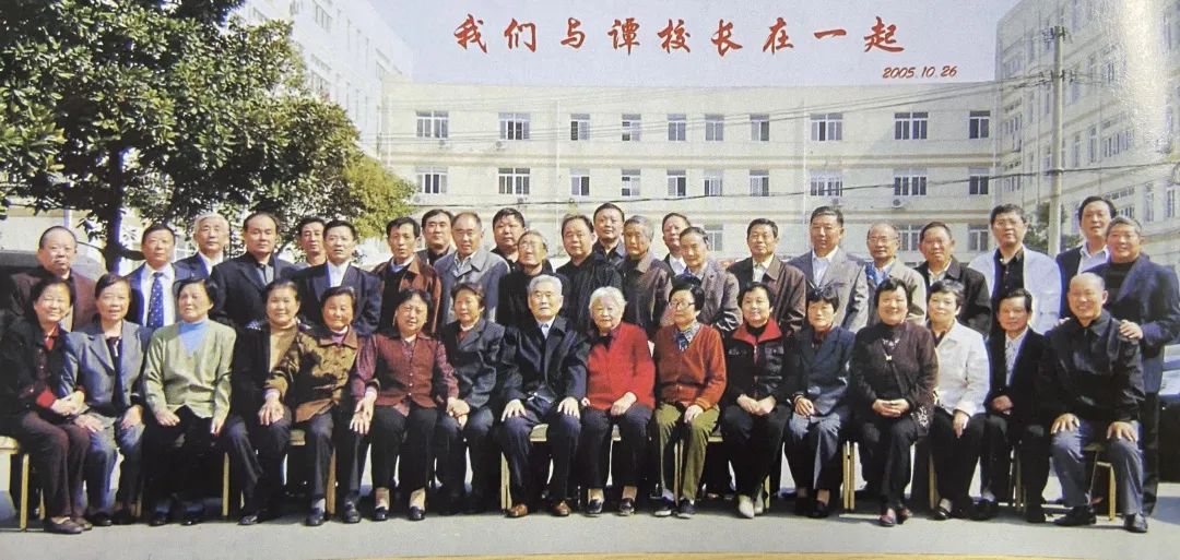 一秒穿越回到小时候,一秒穿越到高中