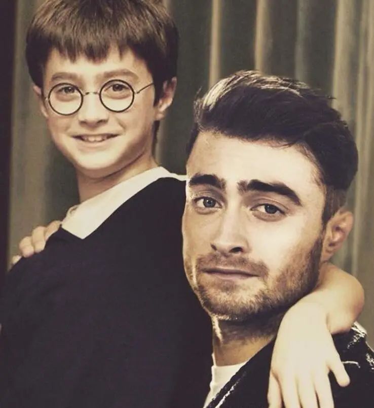 和小时候喜欢的明星来张合照,各位明星小时候和长大后的样子