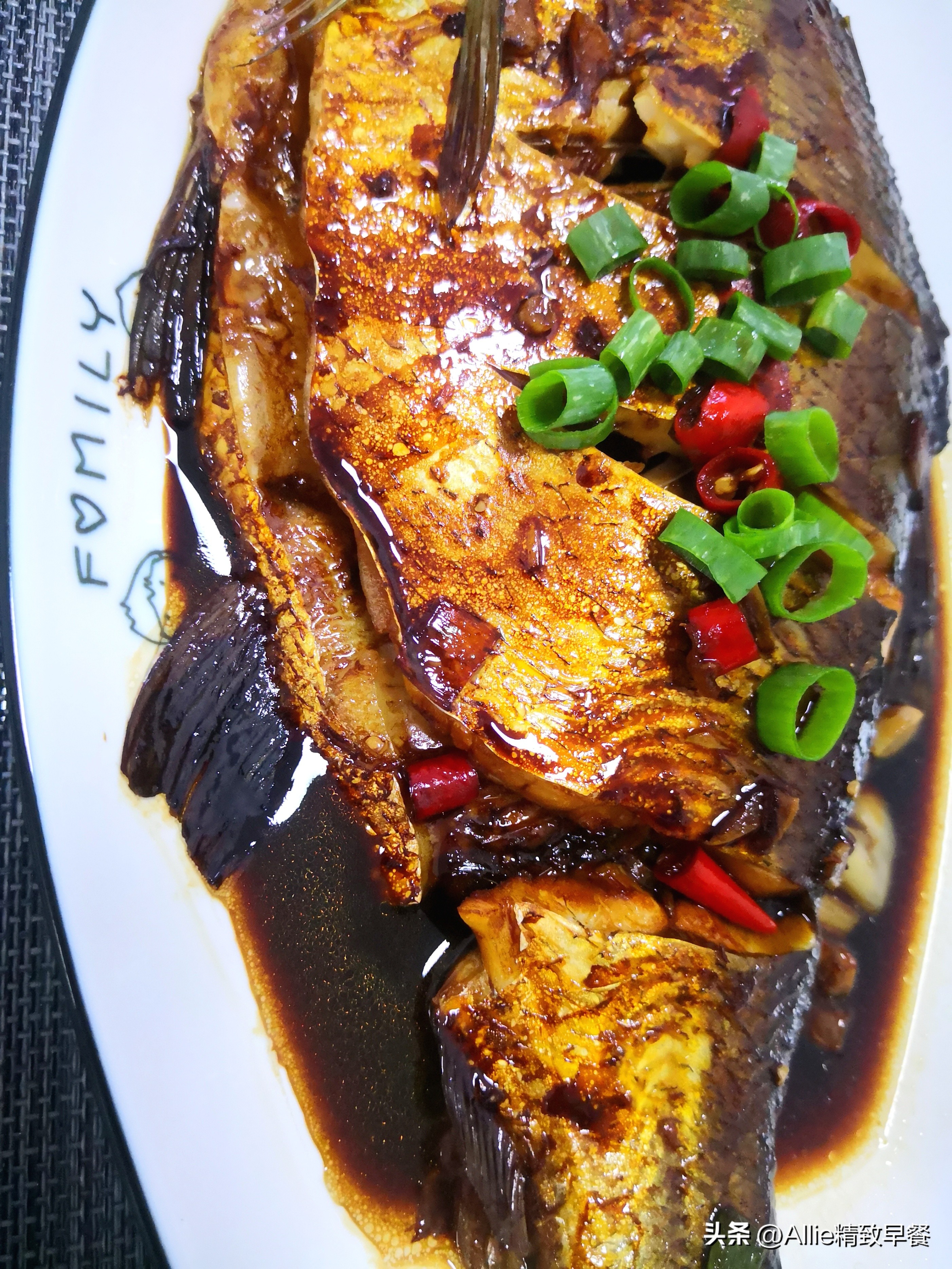 炖鱼不腥不放料酒的做法,不用料酒炖鱼怎么做好吃