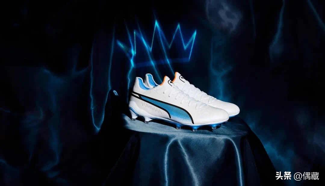 限量7张！TheDugout上架C罗超大幅签名海报