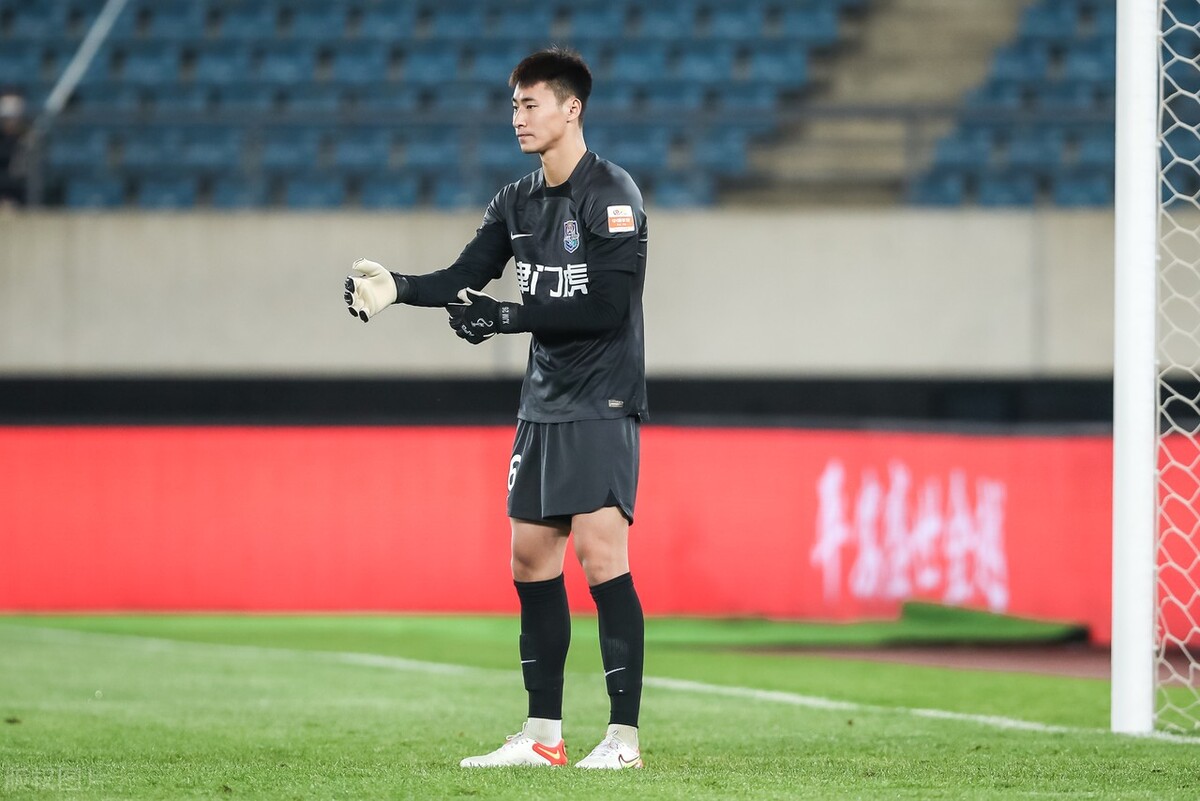 南征北战第二集,韩鹏飞最霸气的一段