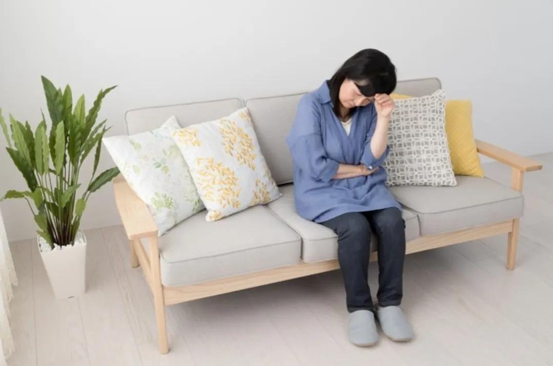 妈妈更年期睡不着觉怎么办,妈妈更年期时间