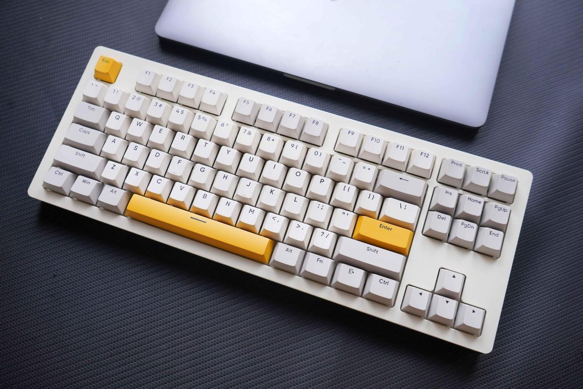 键盘中的美食家！黑爵AKC087千层酥体验：颜值和手感全都要