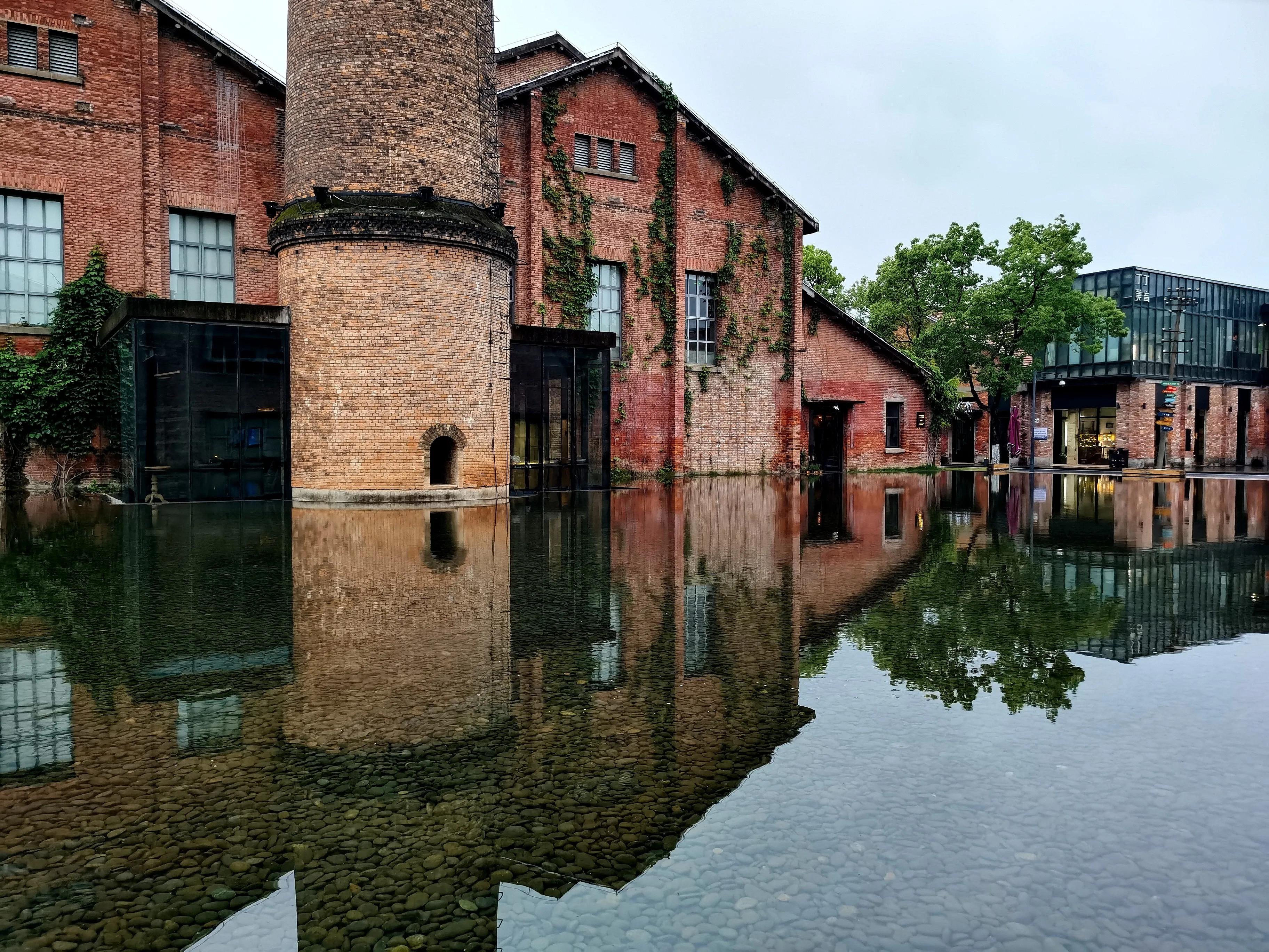 景德镇旅游必买瓷器,景德镇最值得去的瓷器文化景点