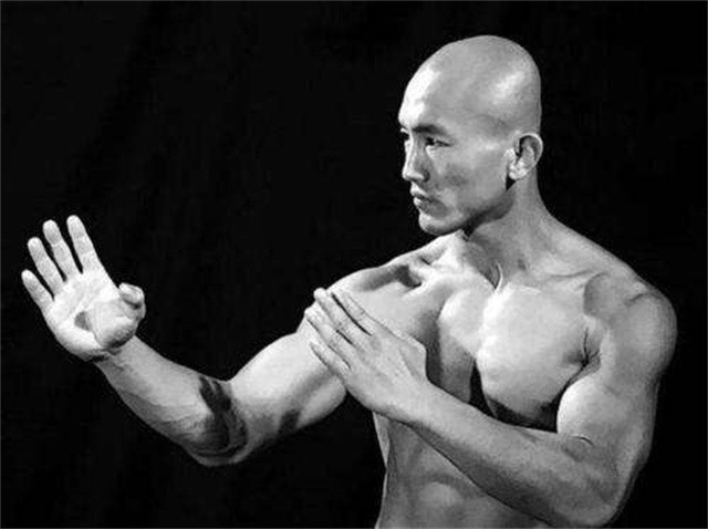 武僧一龙多有钱的视频,武僧一龙打网红出场费多少钱