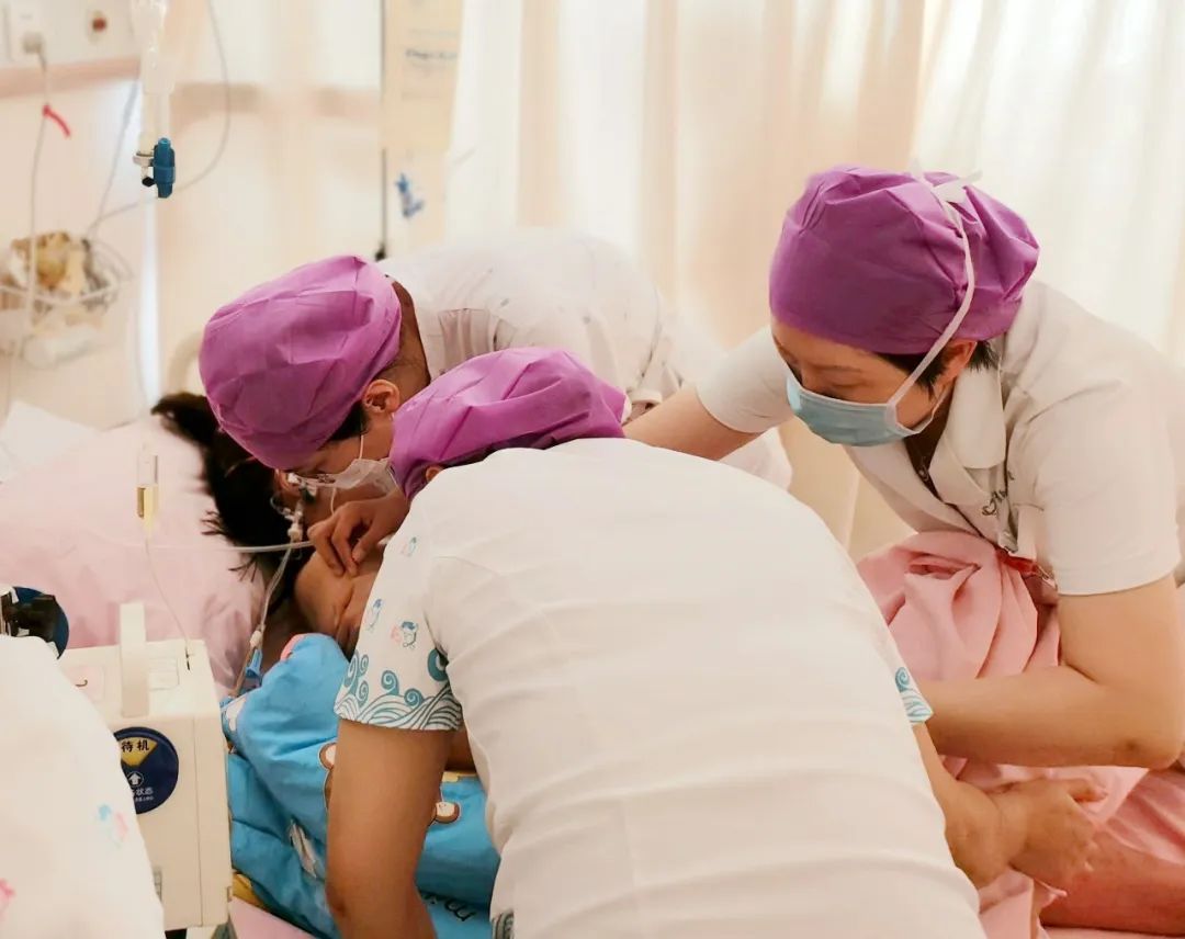 200/135mmHg！孕33周准妈妈血压“爆表”，母婴命悬一线......