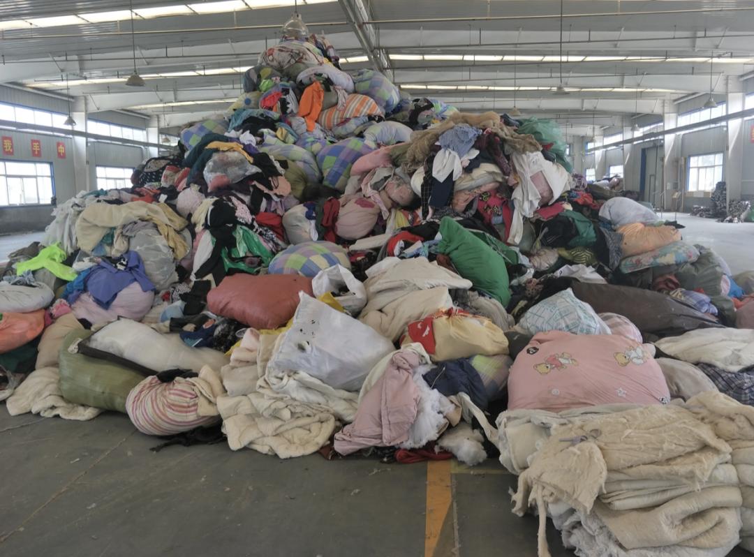 西安回收旧衣服生意销路,西安回收旧衣服的模式