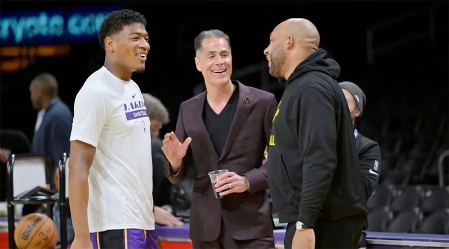 湖人拥有冲击西部第六的机会,湖人补强短板后重回冲冠行列