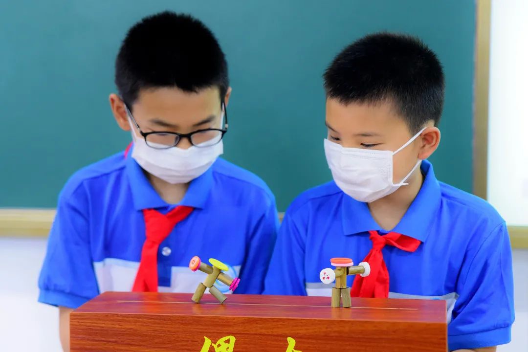 校长带你去参观学校,校长带你游校园