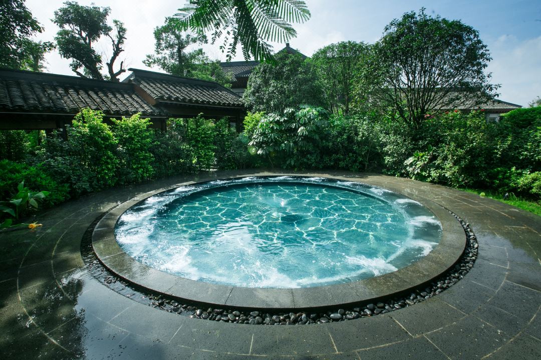 广东最值得推荐的温泉度假村,广东第一峰温泉是真温泉