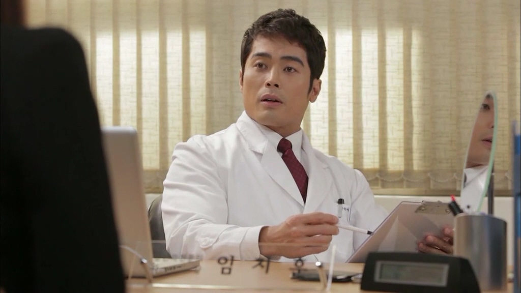 催眠术控制人的电影,心理医生催眠术让女生听命