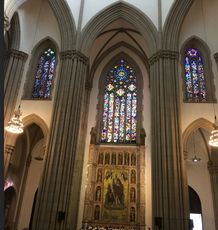 圣保罗大教堂有什么特点,圣保罗的历史简介