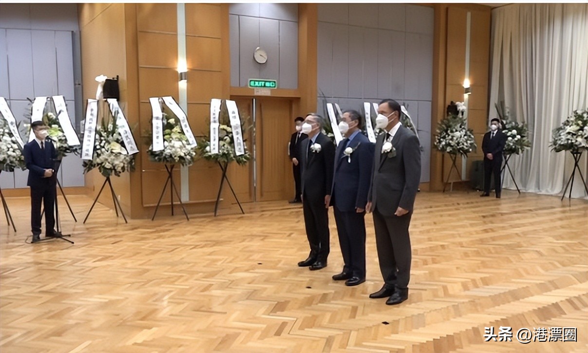 近万香港人排队悼念江爷爷！这一幕感动全国