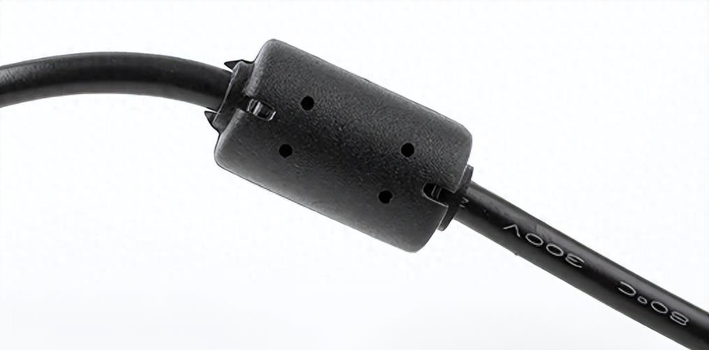 电源适配器大揭秘！解析DELL笔记本的LA90PS1-00