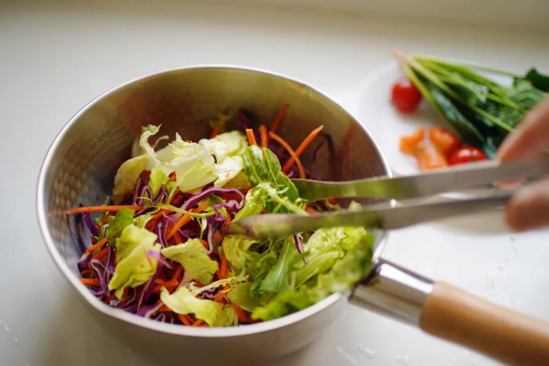 厨房锅子怎么选,家庭厨房最实用的锅