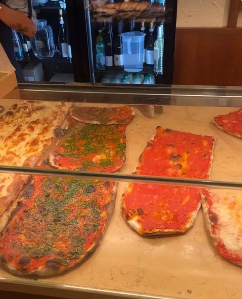 李嫣窦靖童消费,李嫣购物豪掷千金