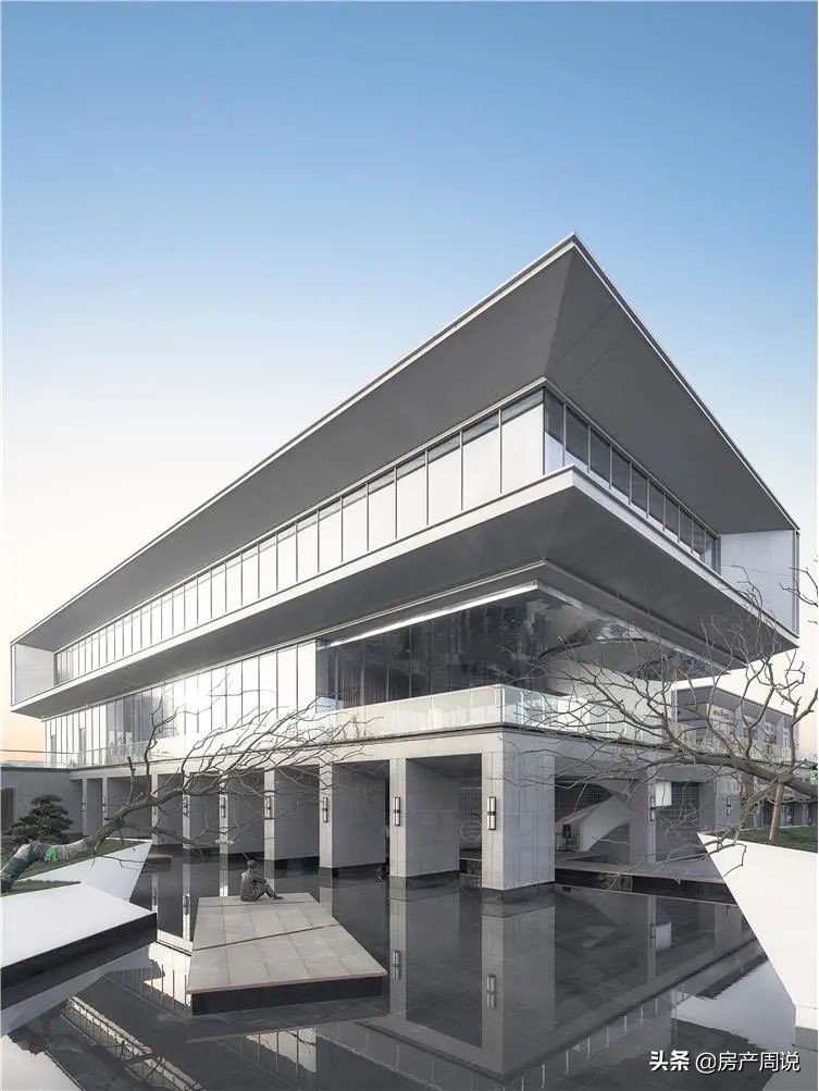 为什么有的小区一楼架空,为什么有些小区一楼是架空层