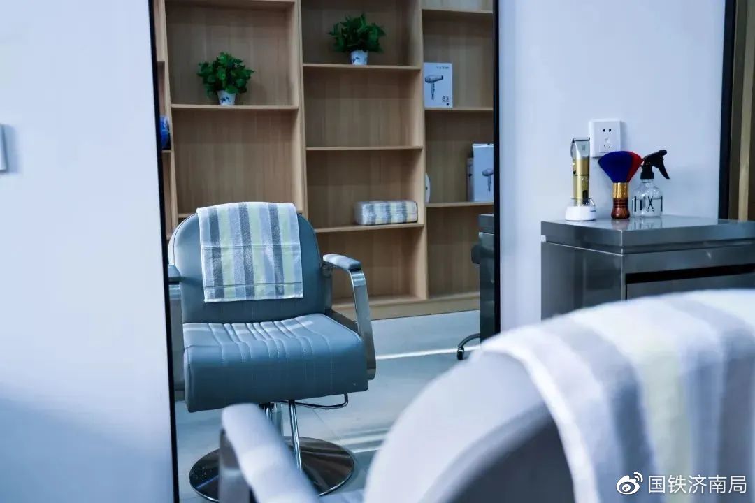 免费理发、智能浴室、电影院……这个单位凭实力宠爱职工！