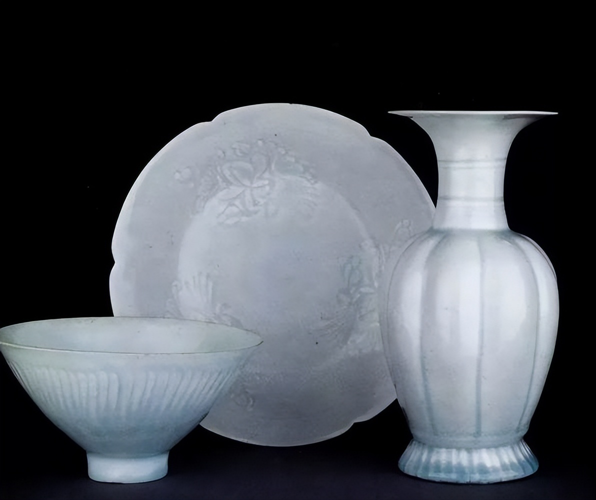 景德镇陶瓷工艺历朝发展和特点,景德镇陶瓷的兴起表现