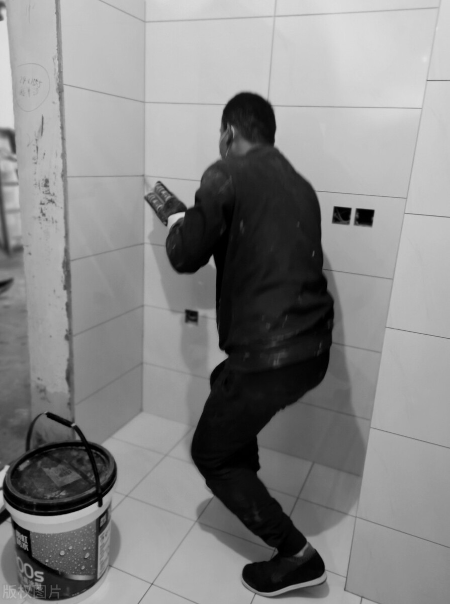 怎么区别美缝剂和环氧彩砂美缝,美缝是环氧彩砂好还是美缝剂好看