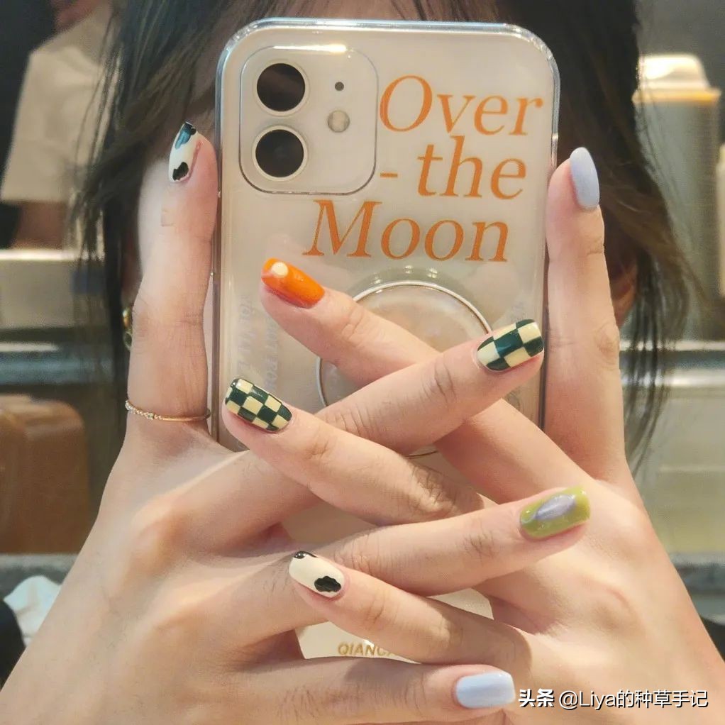 超显白超好看的美甲图片,虎年美甲2022新年美甲显白长款