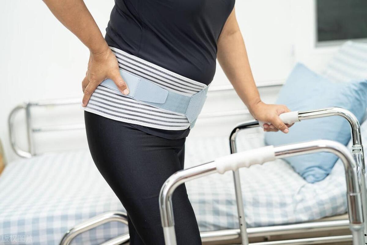 腰突但能直起腰走路用做手术吗,腰突脱出可以不做手术吗