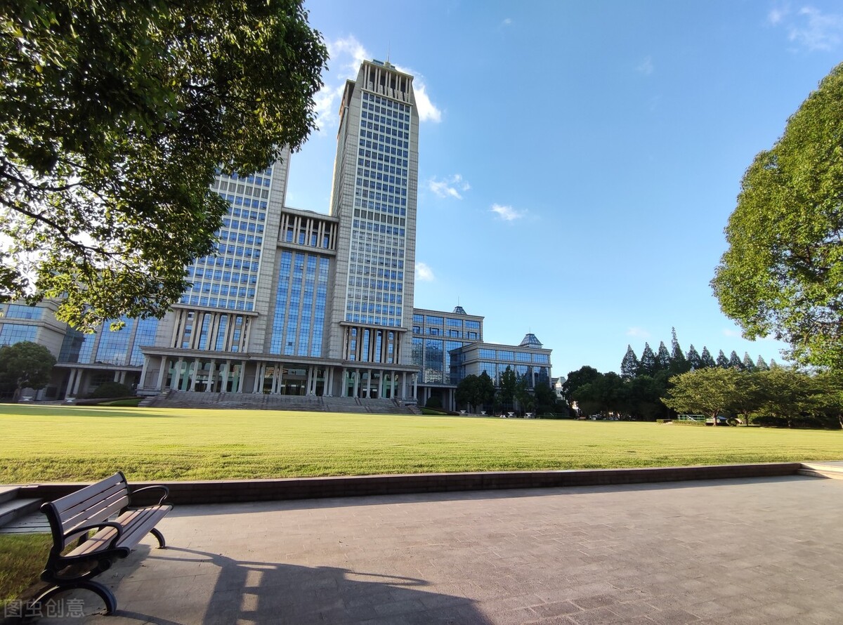 你知道一所本科院校有多少机构?多少干部?都是什么级别?