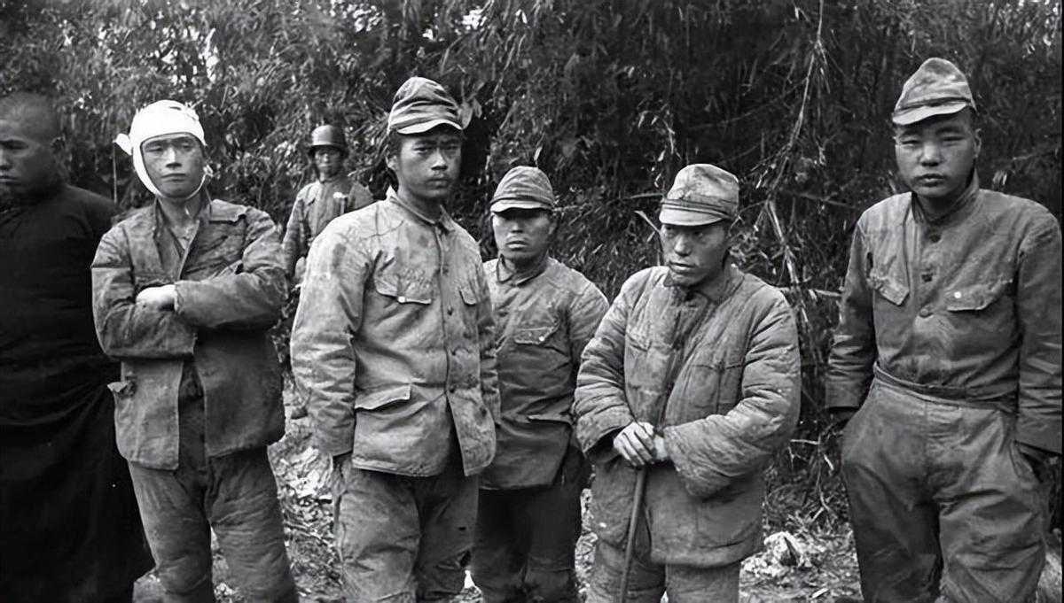 晚清真实老照片:花楼女子媚态百出,溥仪的乳娘丰乳肥臀!