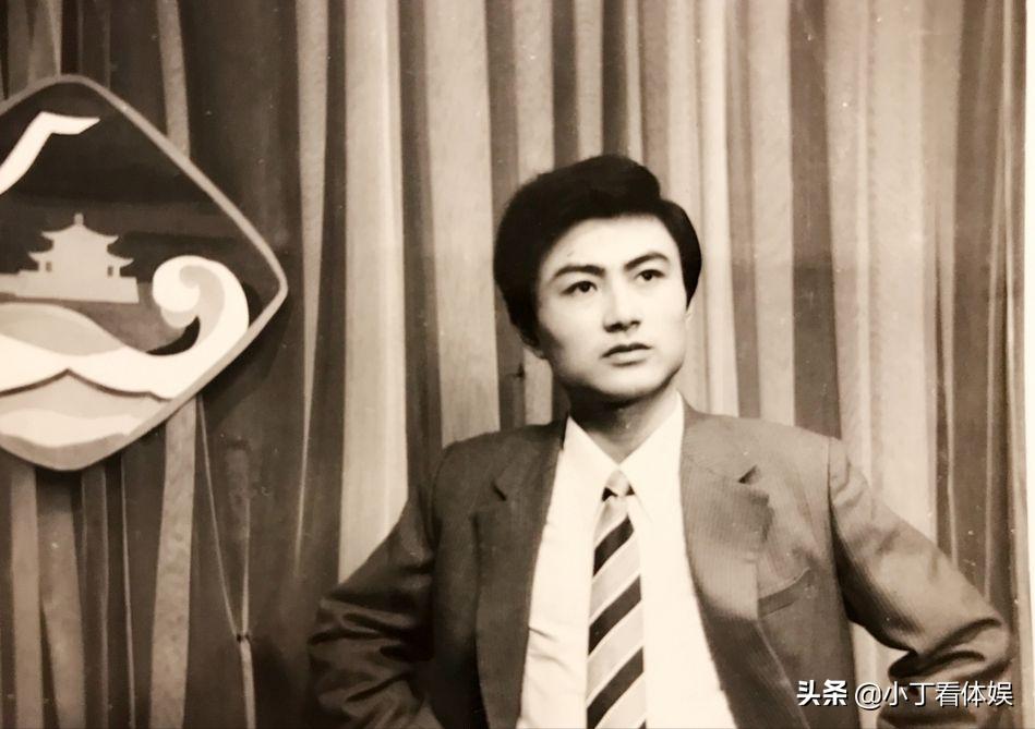 主持人王宁为啥要娶刘纯燕,央视主持人王宁现况