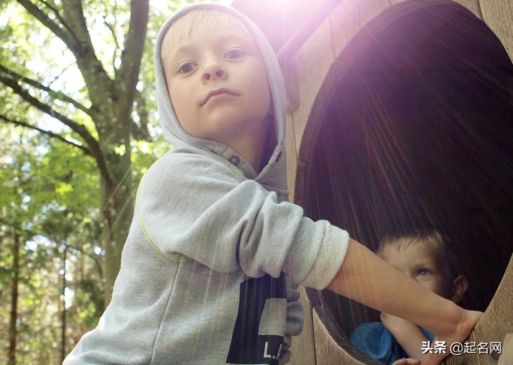 2022男孩适合取啥名字,2022年男孩名字大全