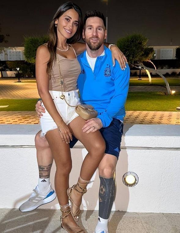 绝了！智利模特公开与C罗闺房秘事：有视频！阿根廷10号暗指梅西