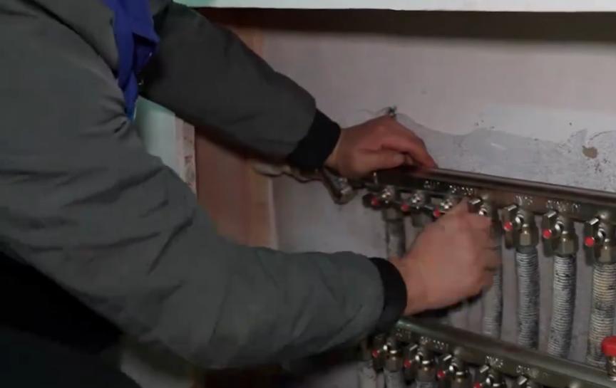 顶楼地暖进水热回水不热,地暖进水热回水不热是怎么回事