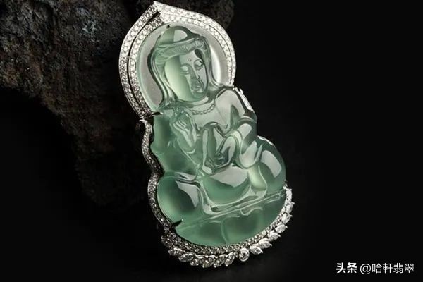 价值过千亿的翡翠品种,翡翠高冰种芙蓉种的价值