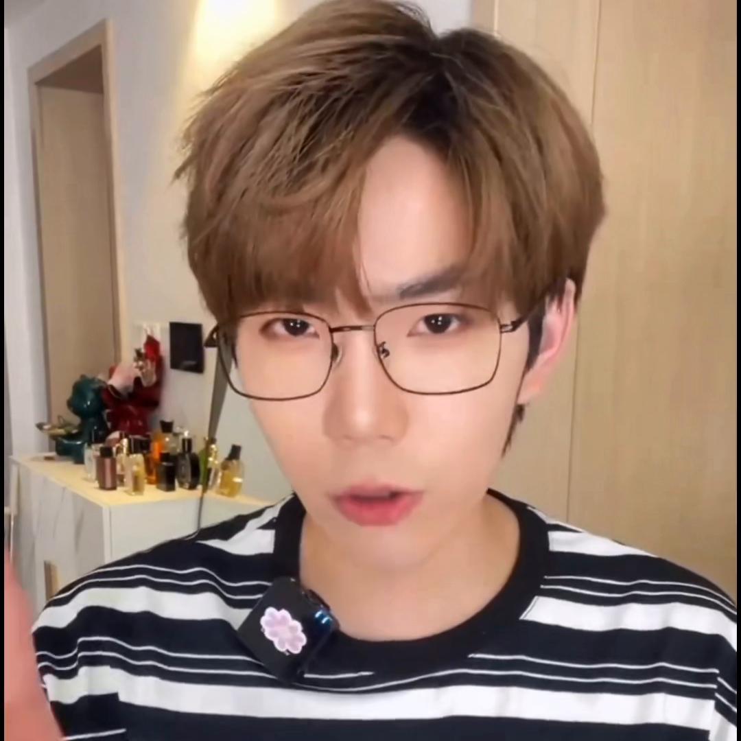 不知道自己适合什么发型？不知道男朋友适合什么发型？#...