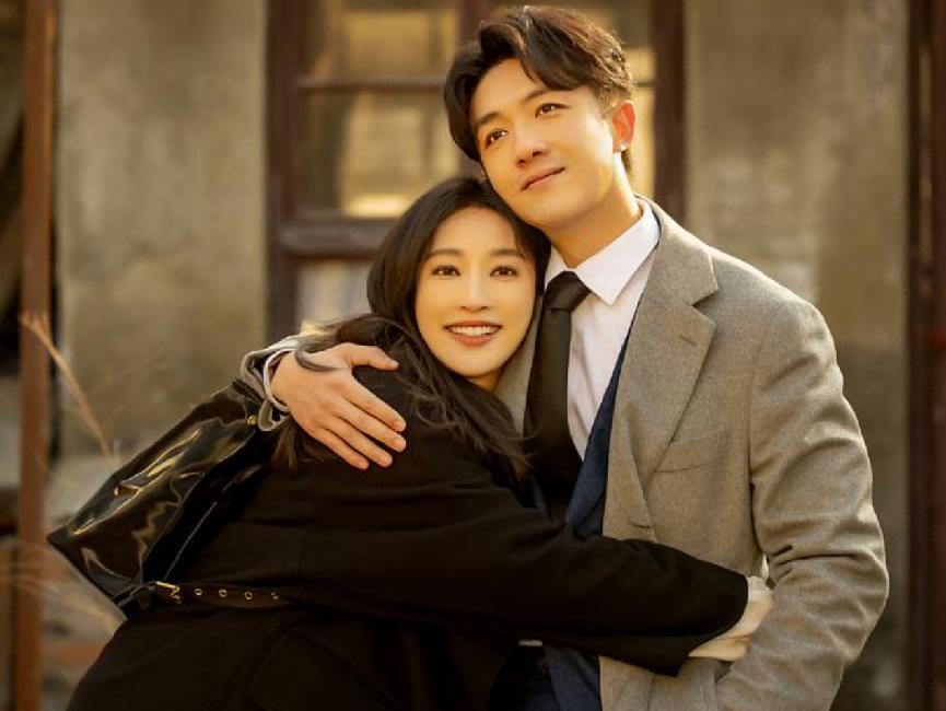 天呐！“强行装穷”的风都刮进央视了，几个亿的苦日子我不懂