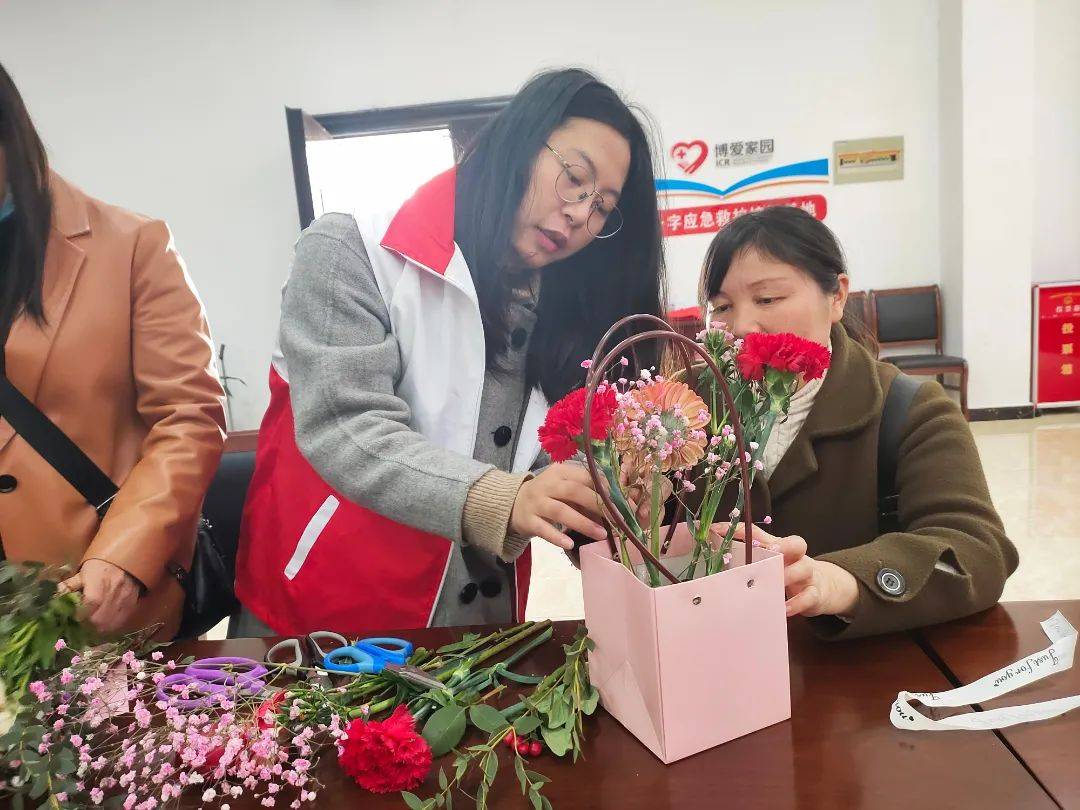 38妇女节的由来民间版本,38妇女节的由来和意义幼儿园