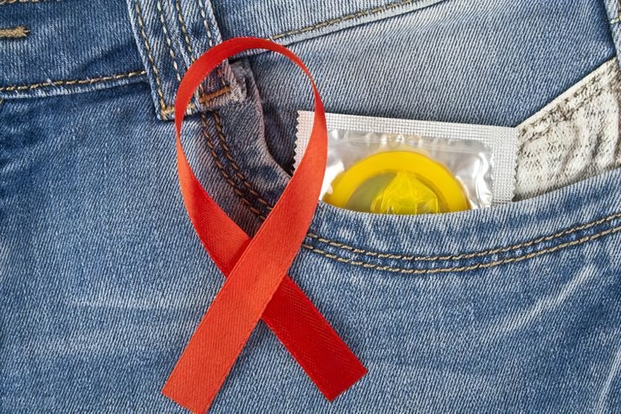 五种病,能通过“性传播”,你知道几个?医生劝告:别太放纵自己