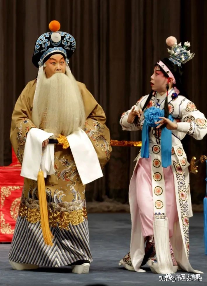 杩欎釜灞曡涓轰粈涔堜細闇囨捈浜哄績,杩欎釜灞曡鎵撶牬鑹烘湳鍜岀敓娲荤殑鐣岄檺