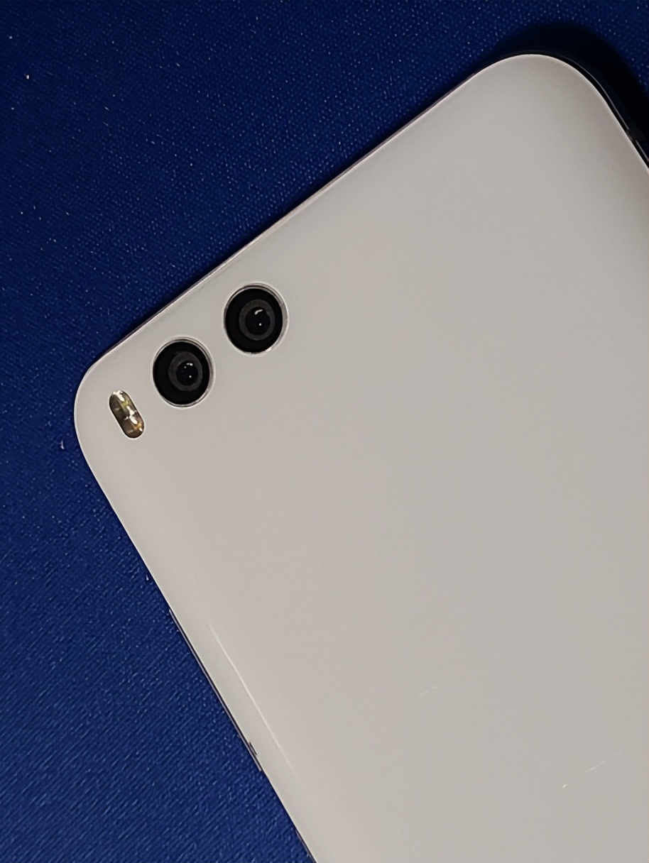 小米6钉子户还值得入手吗,小米哪款手机跟小米6是钉子户